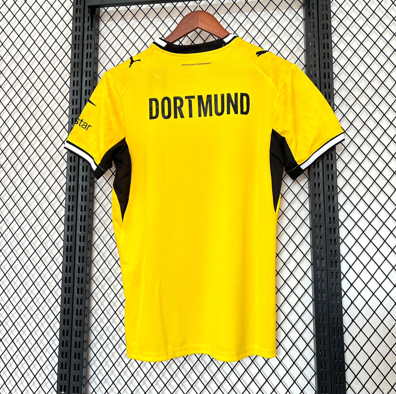 Heimtrikot von Borussia Dortmund – Offiziell