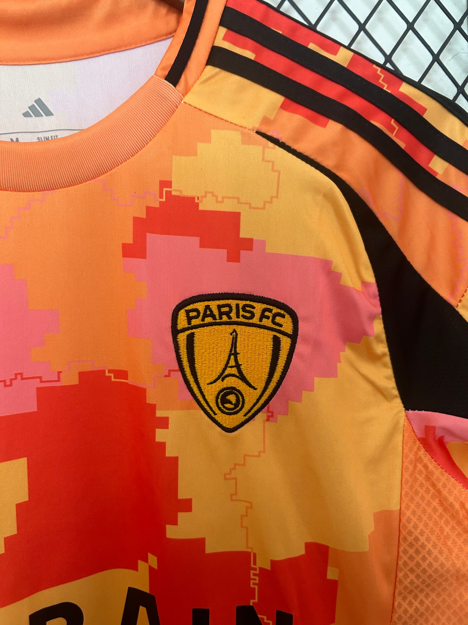 Paris FC Auswärtstrikot – Offiziell