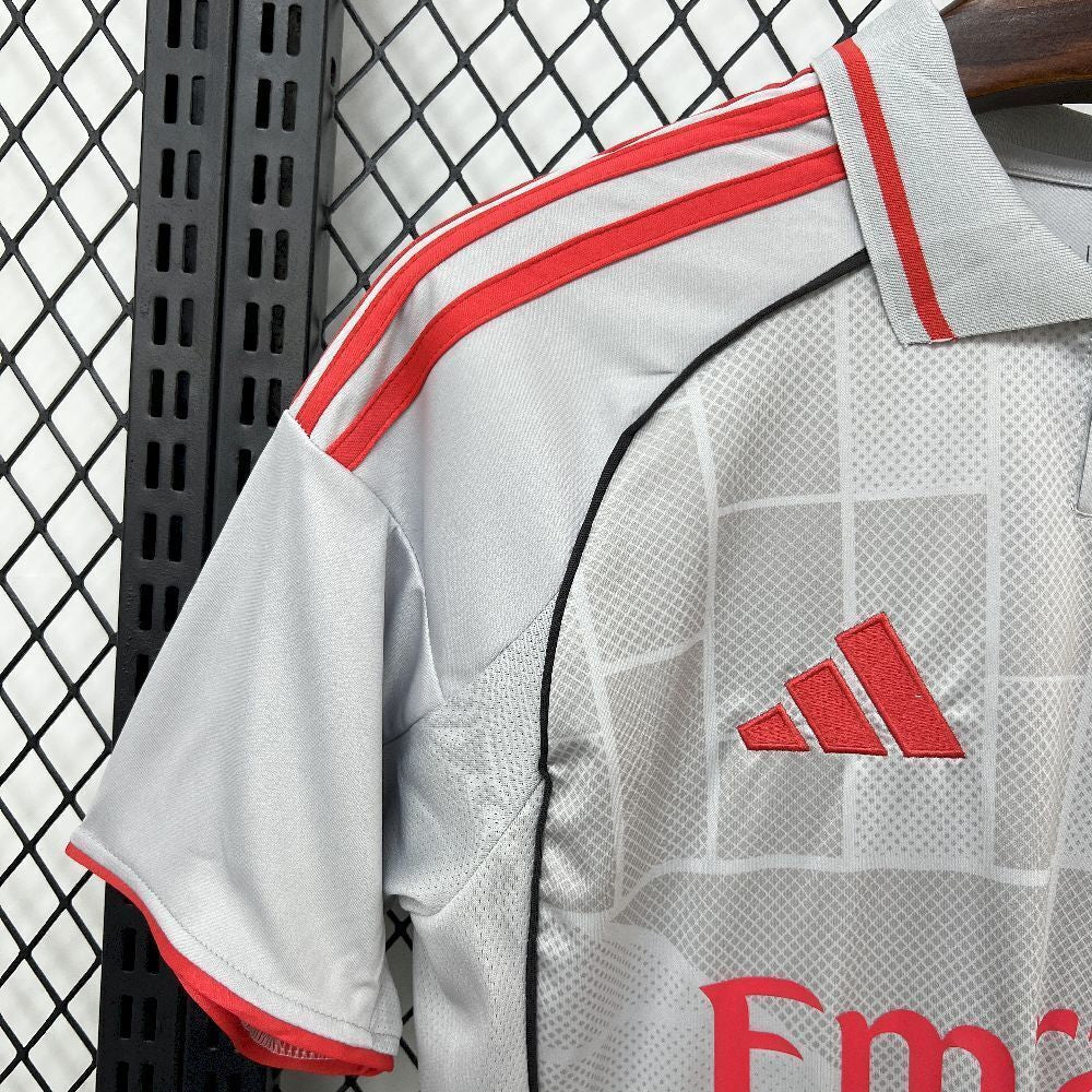 3. Olympique Lyonnais-Trikot – offiziell