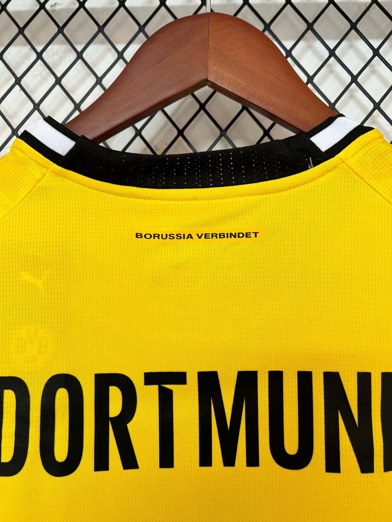 Heimtrikot von Borussia Dortmund – Offiziell