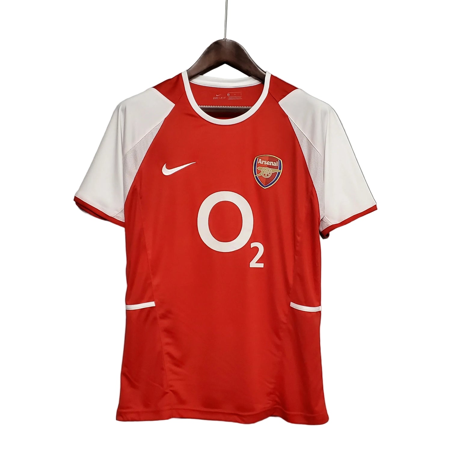 Arsenal FC Heimtrikot 2002-2003 – Die Ära der Unbesiegbaren in Vorbereitung